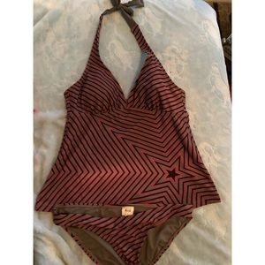 Converse tankini